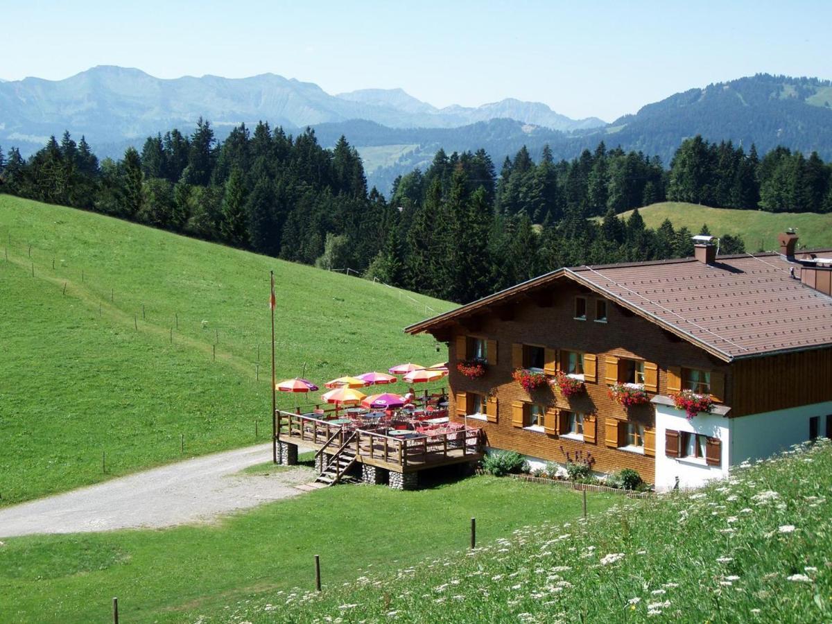Alpengasthof Brueggele Alberschwende Buitenkant foto