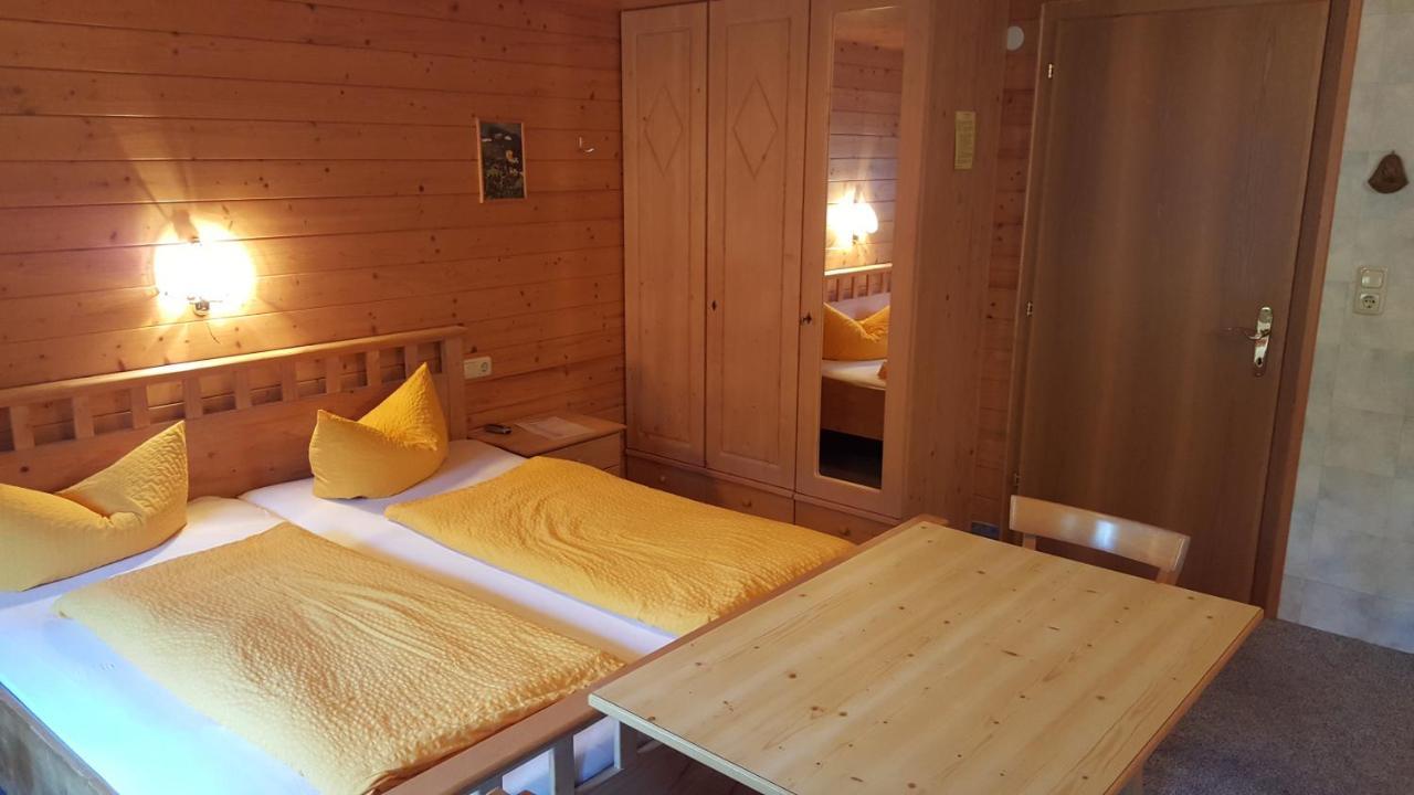 Alpengasthof Brueggele Alberschwende Kamer foto
