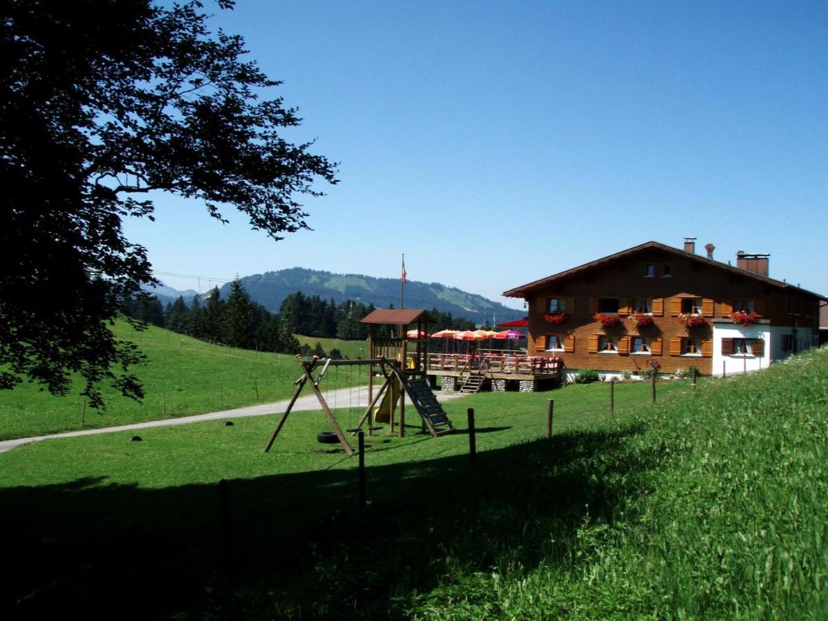 Alpengasthof Brueggele Alberschwende Buitenkant foto