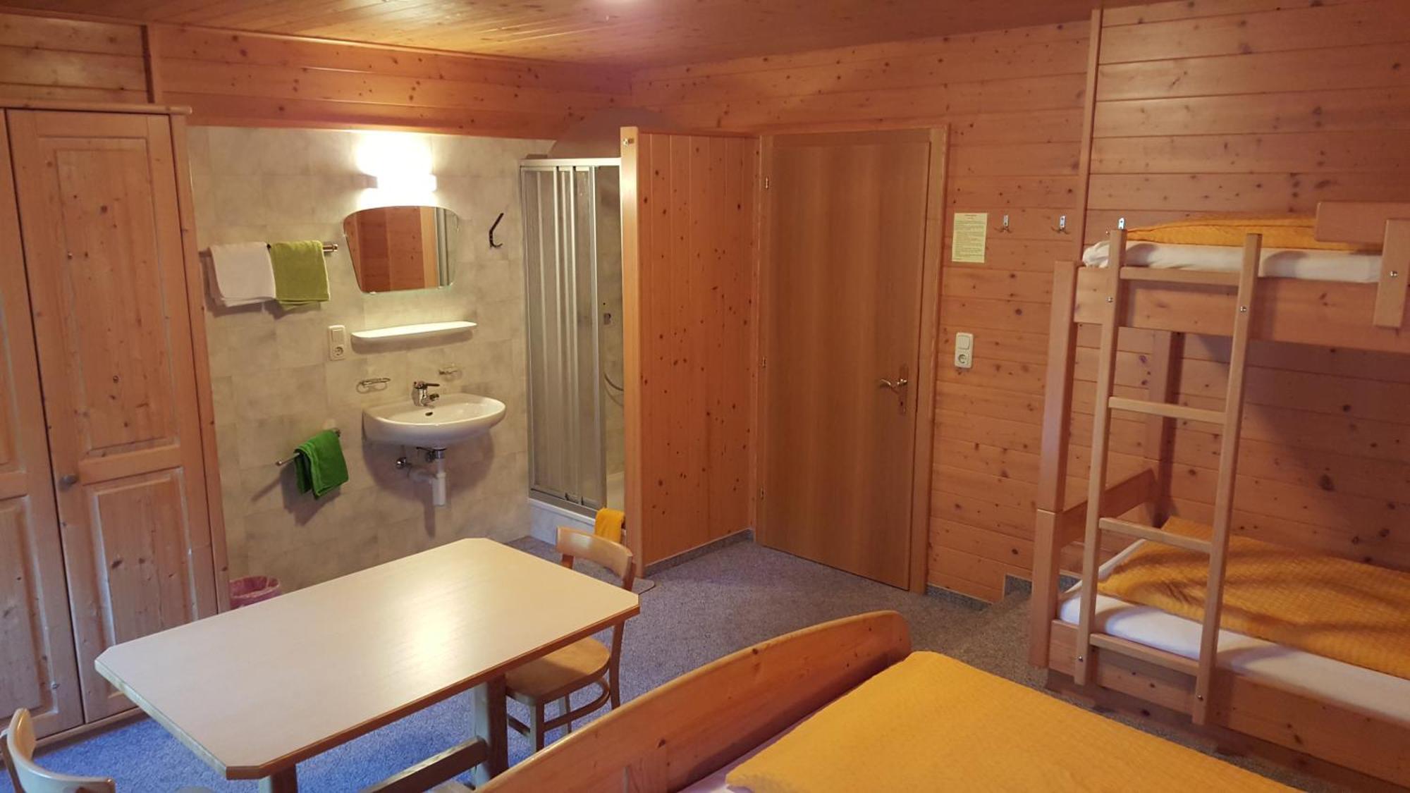 Alpengasthof Brueggele Alberschwende Kamer foto