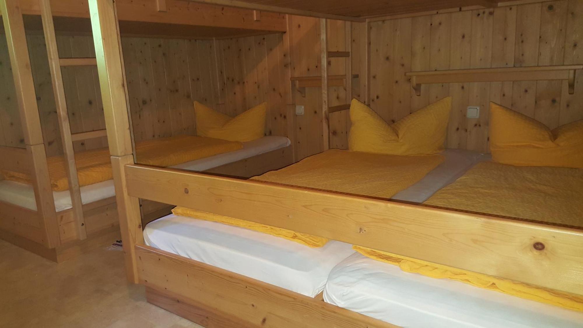 Alpengasthof Brueggele Alberschwende Kamer foto
