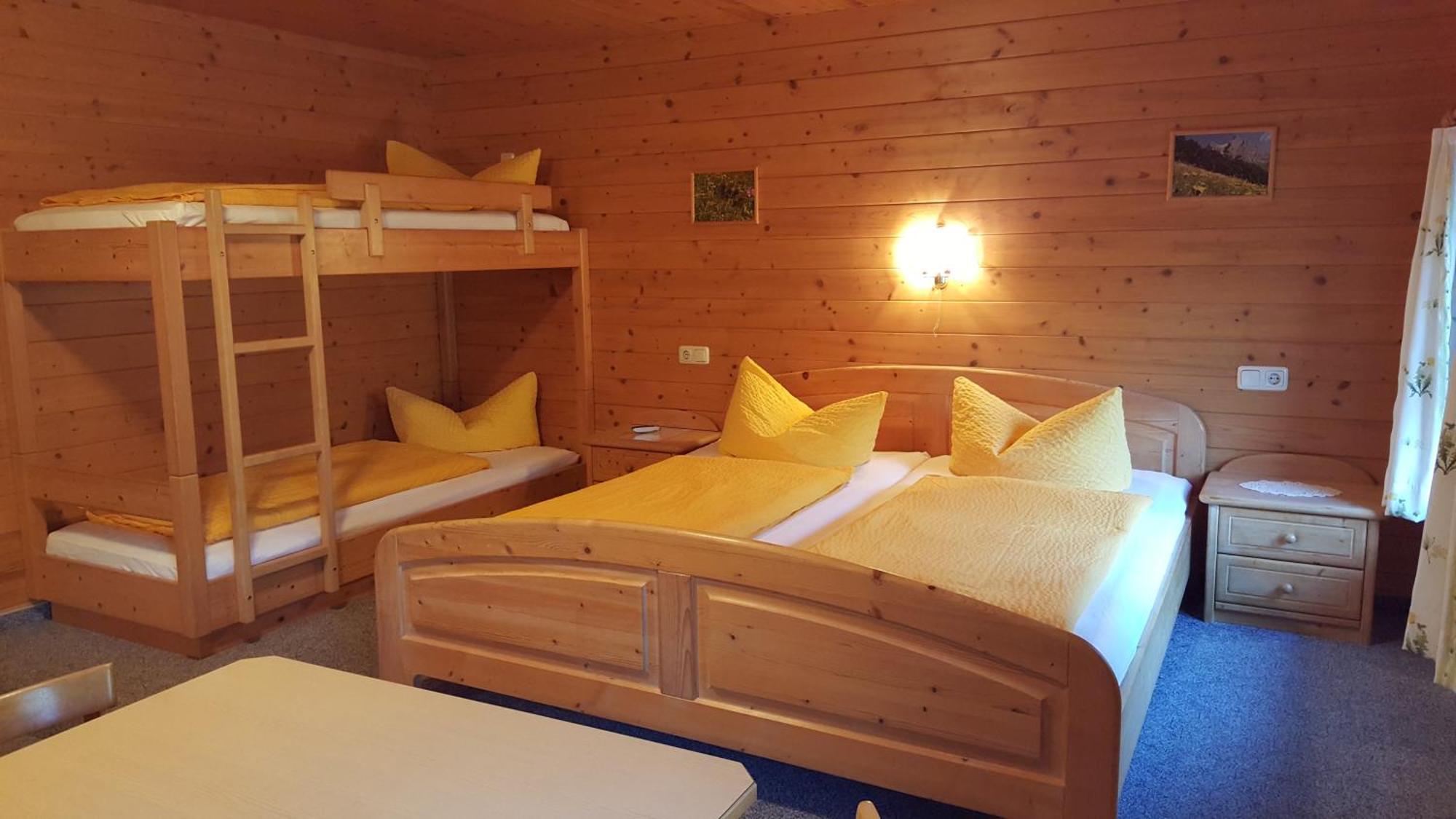 Alpengasthof Brueggele Alberschwende Kamer foto