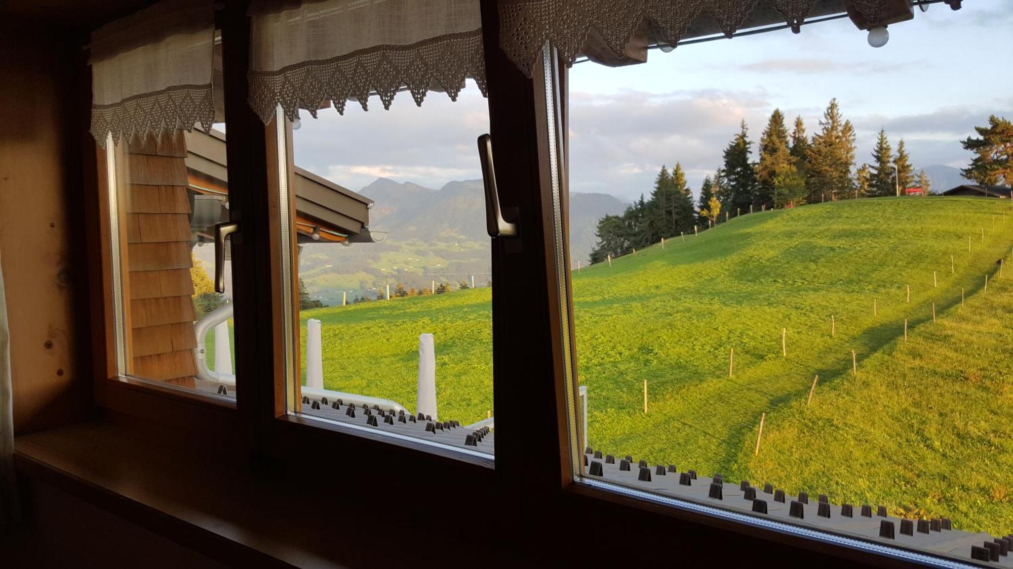 Alpengasthof Brueggele Alberschwende Kamer foto