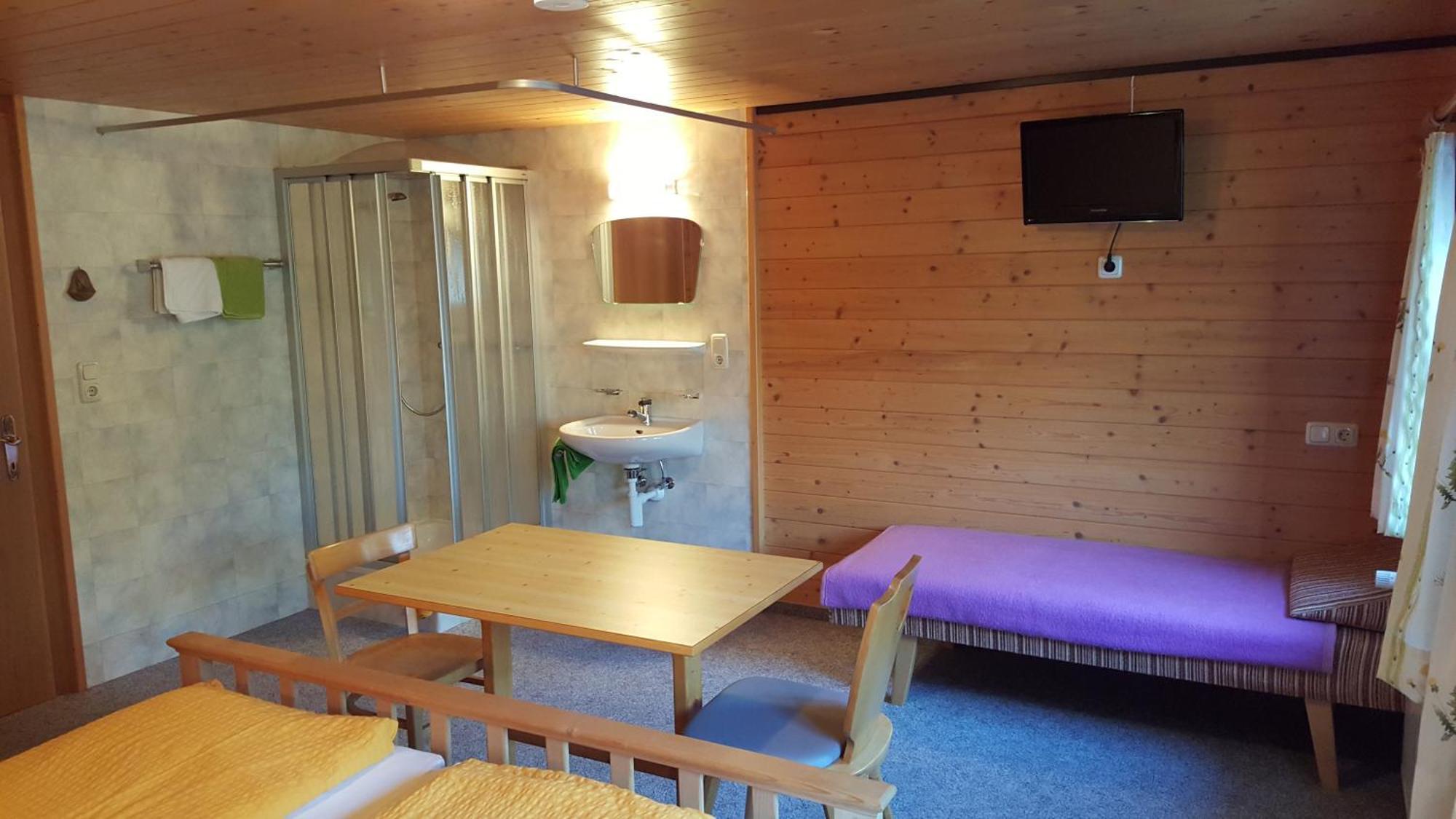 Alpengasthof Brueggele Alberschwende Kamer foto